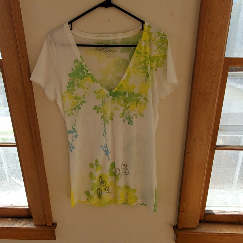 American eagle t shirt